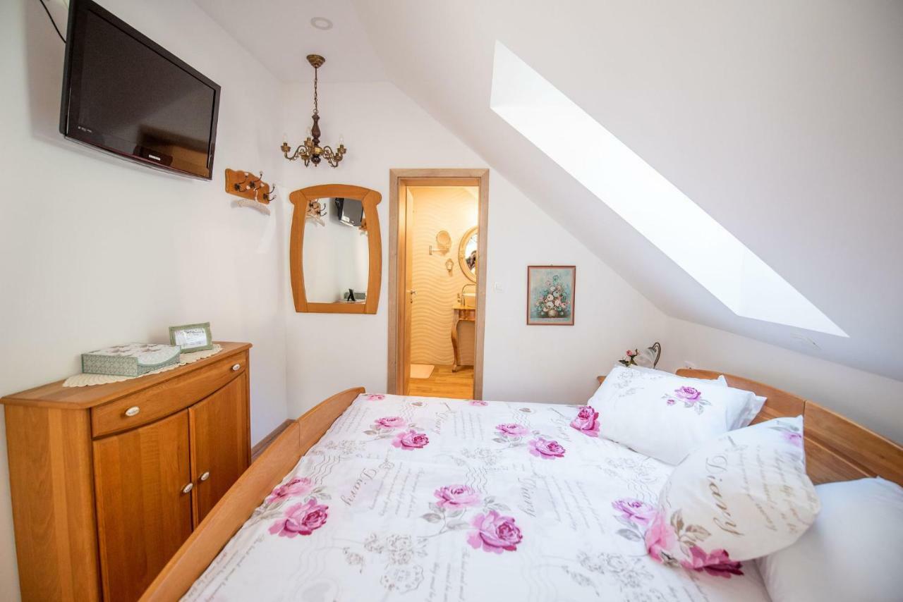 Apartmaji Urska Laško Exterior foto